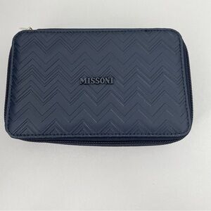 Missoni x Delta toiletry/travel case. Navy, new and unused! Delta exclusive.